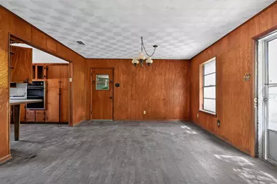 926 SE 5th Street, Grand Prairie, TX 75051 - Photo 10
