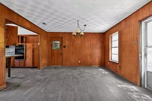 926 SE 5th St, Grand Prairie, TX 75051 - Photo 10