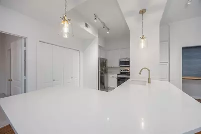 3225 Turtle Creek Boulevard #226, Dallas, TX 75219 - Photo 6