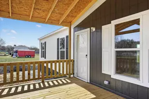 309 Rhett Ct, Aurora, TX 76078 - Photo 2