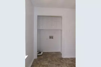 754 E Warrior Trail #D, Grand Prairie, TX 75052 - Photo 6