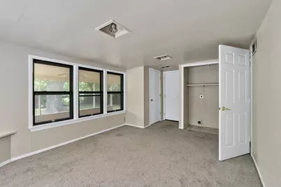1404 E Tennie Street, Gainesville, TX 76240 - Photo 30
