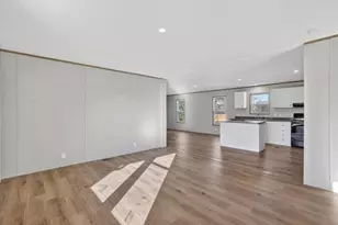 123 Kelly Ct, Azle, TX 76020 - Photo 8