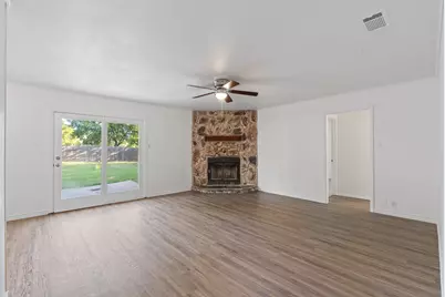 1206 Hemphill Drive, Cleburne, TX 76033 - Photo 4