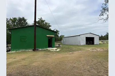 109 Pr 2400, Iredell, TX 76649 - Photo 12