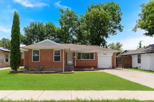 2546 Havenhurst St, Farmers Branch, TX 75234 - Photo 2