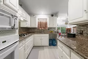 2546 Havenhurst St, Farmers Branch, TX 75234 - Photo 8