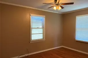 2225 N Shannon St, Sherman, TX 75092 - Photo 12