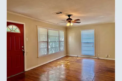 2225 N Shannon Street, Sherman, TX 75092 - Photo 2