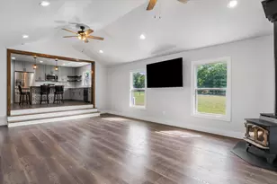 213 Club Cir, East Tawakoni, TX 75472 - Photo 12