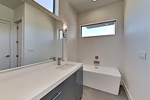 4633 Manett St, Dallas, TX 75204 - Photo 16