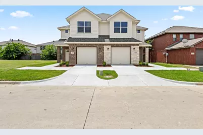 2308 Bloomfield Drive, Arlington, TX 76012 - Photo 2
