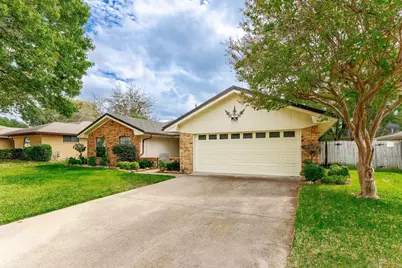 1412 Rusdell Drive, Irving, TX 75060 - Photo 2