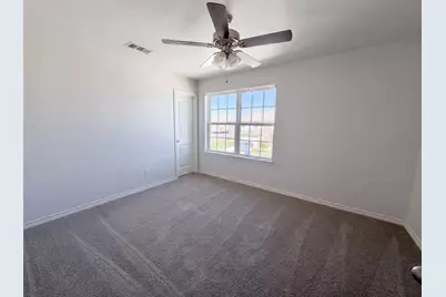 1713 Blue Jay Drive, Ennis, TX 75119 - Photo 4