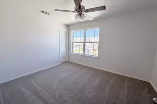 1713 Blue Jay Dr, Ennis, TX 75119 - Photo 4