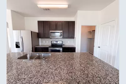 1713 Blue Jay Drive, Ennis, TX 75119 - Photo 2