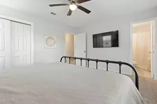 421 Apple Blossom Ln, Hurst, TX 76053 - Photo 8