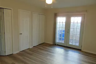 3655 Pallos Verdas Dr, Dallas, TX 75229 - Photo 10