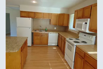 3655 Pallos Verdas Drive, Dallas, TX 75229 - Photo 2