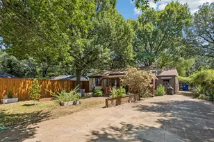 2127 Leander Dr, Dallas, TX 75211 - Photo 22