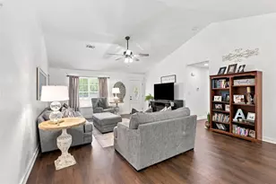 1115 E Sixth St, Springtown, TX 76082 - Photo 8