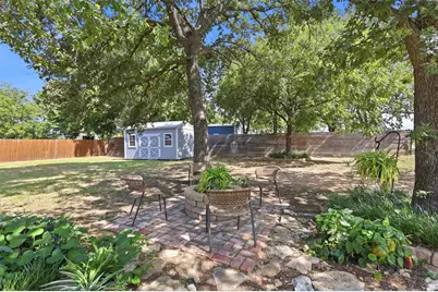 1115 E 6th Street, Springtown, TX 76082 - Photo 32