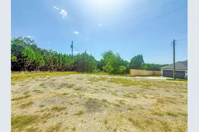 5712 Vanessa Court, Granbury, TX 76048 - Photo 4