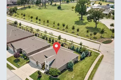9113 Bluewater Way, McKinney, TX 75071 - Photo 2