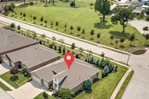 9113 Bluewater Wy, McKinney, TX 75071 - Photo 2