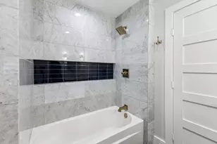 13726 Peyton Dr, Dallas, TX 75240 - Photo 16