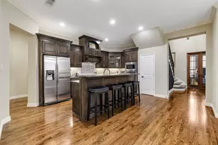 2029 N Hill Dr, Irving, TX 75038 - Photo 12