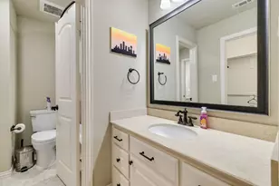 2029 N Hill Dr, Irving, TX 75038 - Photo 34