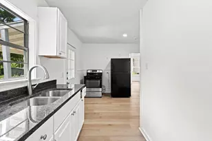 604 E Morton St, Denison, TX 75021 - Photo 12