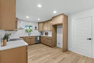 3035 Mark Twain Drive, Farmers Branch, TX 75234 - Photo 18