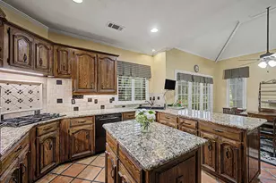 5831 London Ln, Dallas, TX 75252 - Photo 14