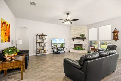 509 River Bank Court, Granbury, TX 76049 - Photo 10