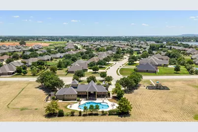 509 River Bank Court, Granbury, TX 76049 - Photo 40