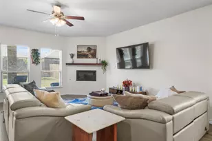 10608 Plumlee Ln, Aubrey, TX 76227 - Photo 10