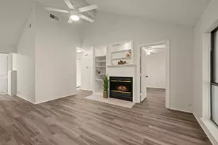 2911 Post Oak Dr, Euless, TX 76039 - Photo 4