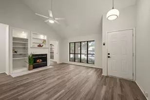 2911 Post Oak Dr, Euless, TX 76039 - Photo 4