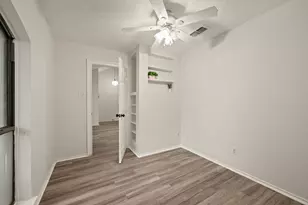 2911 Post Oak Dr, Euless, TX 76039 - Photo 18
