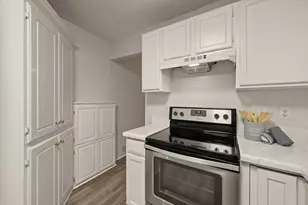 2911 Post Oak Dr, Euless, TX 76039 - Photo 10