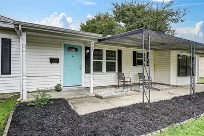 802 E Dallas Street, Mansfield, TX 76063 - Photo 2