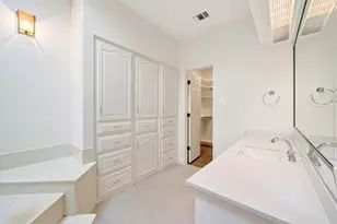 10101 Bridgegate Ln, Dallas, TX 75243 - Photo 28