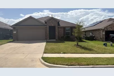 549 Bronze Circle, Springtown, TX 76082 - Photo 2