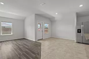 549 Bronze Circle, Springtown, TX 76082 - Photo 8