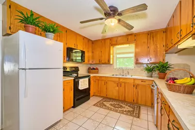 731 Pecan Estates Loop, Hemphill, TX 75948 - Photo 8