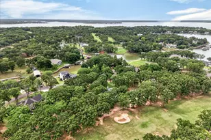 127 Pinnacle Club Dr, Mabank, TX 75156 - Photo 32