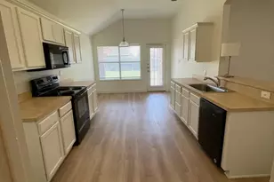 2049 Sunny Side Dr, Little Elm, TX 75068 - Photo 8