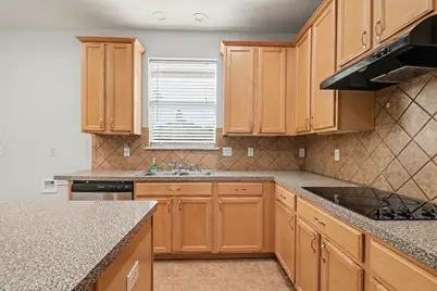 10800 Emerald Park Lane, Fort Worth, TX 76052 - Photo 8